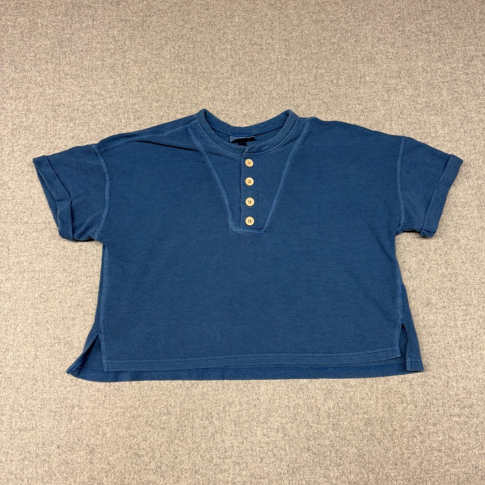 Universal Thread | Henley Top | Large | Blue | Short Sleeve Button Textured Knit